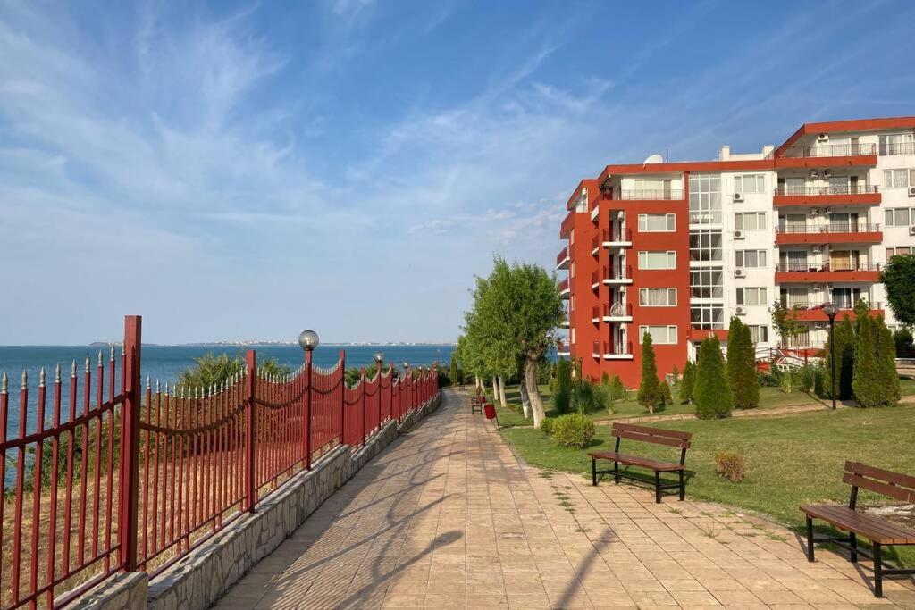 Marina View Fort Beach Studio Sveti Vlas Exterior photo